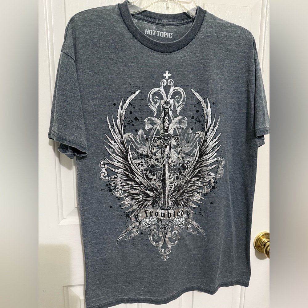 Hot Topic Dark Gray Troubled Graphic Tee *NEW WITHOUT TAGS*
